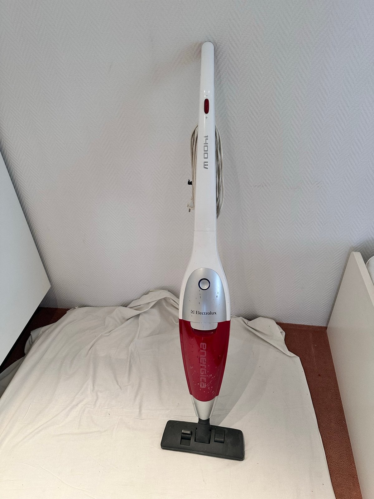 Electrolux Energica ZS201 Steelstofzuiger 1400W, Witgoed en Apparatuur, Stofzuigers, Gebruikt, Ophalen of Verzenden, Geschikt voor harde vloeren