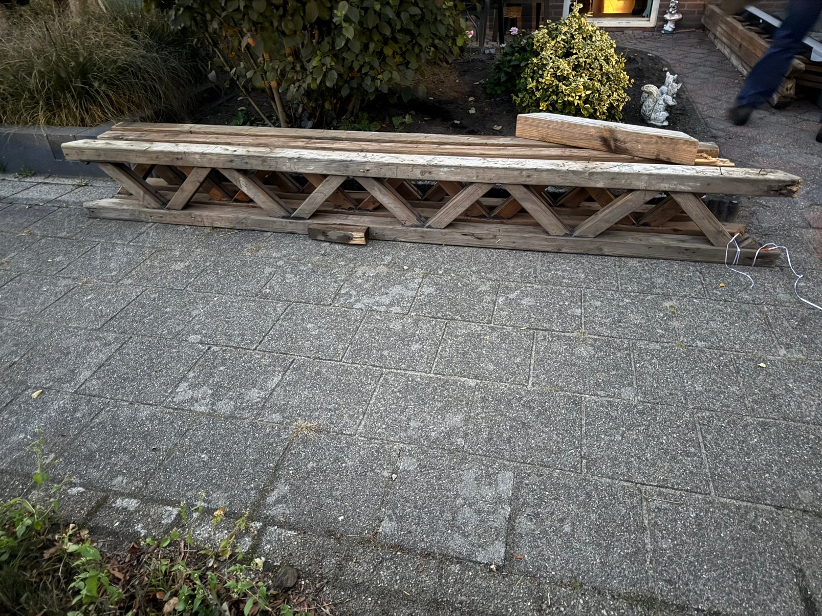 Brand hout, Ophalen