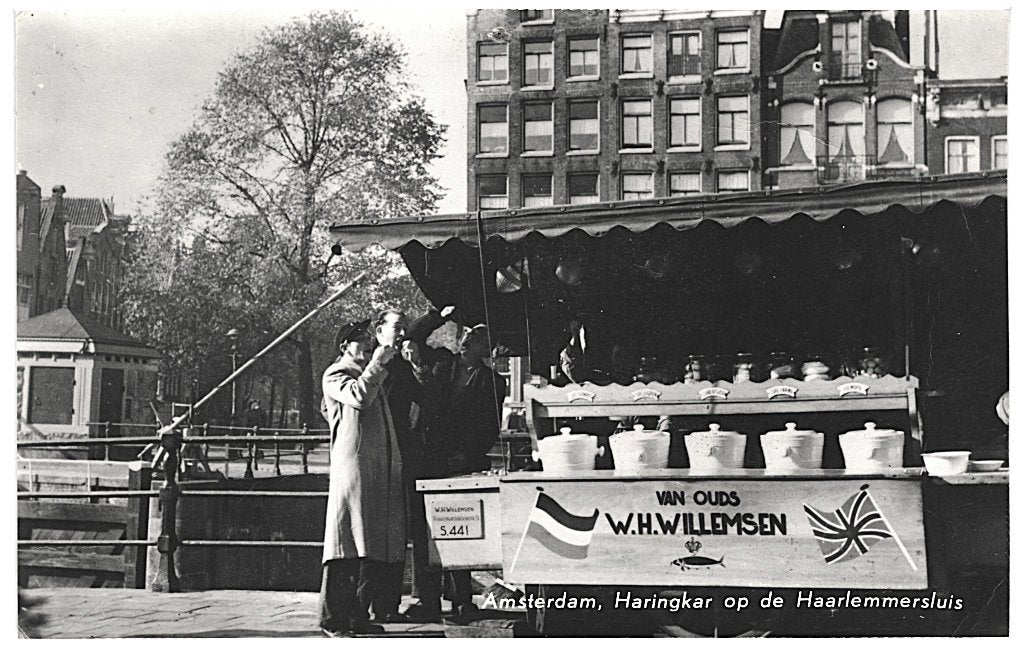 805216	Amsterdam	1961 Haringkar op  Haarlemmersluis	Gelopen, Ophalen of Verzenden, 1960 tot 1980, Gelopen, Noord-Holland