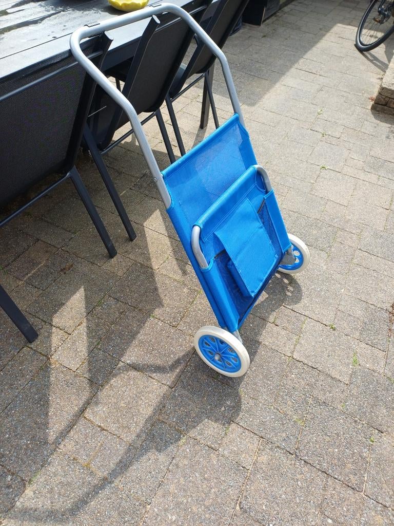 Opvouwbare strandstoel / strandkar met wielen, Ophalen, Gebruikt