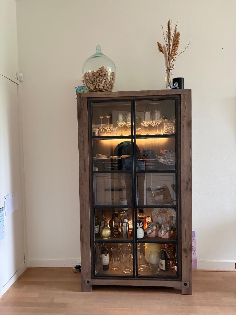 Vitrinekast "Maitre" - H&H - Henders en Hazel - wildeiken, Huis en Inrichting, Kasten | Vitrinekasten, Ophalen, 200 cm of meer