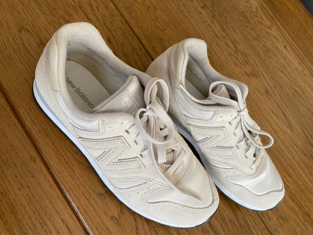 New Balance sneakers maat 37, Ophalen of Verzenden, Gedragen, Beige, Sneakers of Gympen