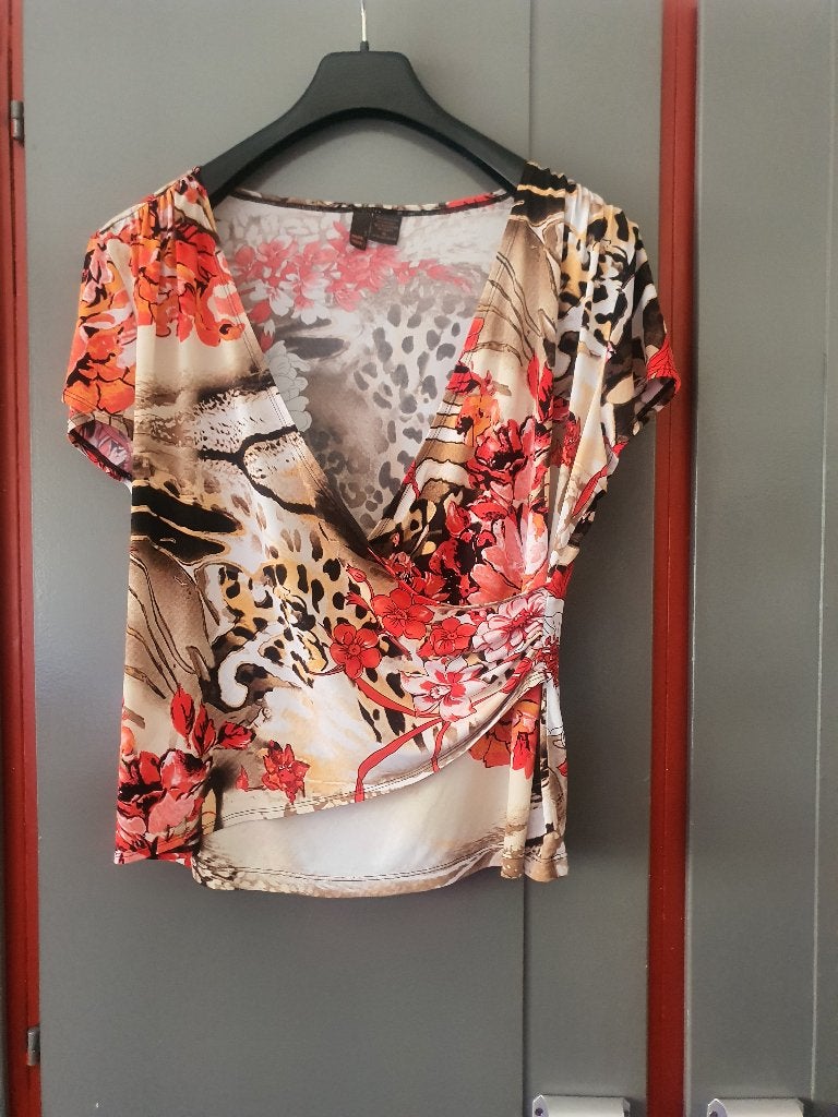 Gekleurde top Serenade – overslag – L/XL, Ophalen of Verzenden, Zo goed als nieuw, Maat 46/48 (XL) of groter, Zonder mouw