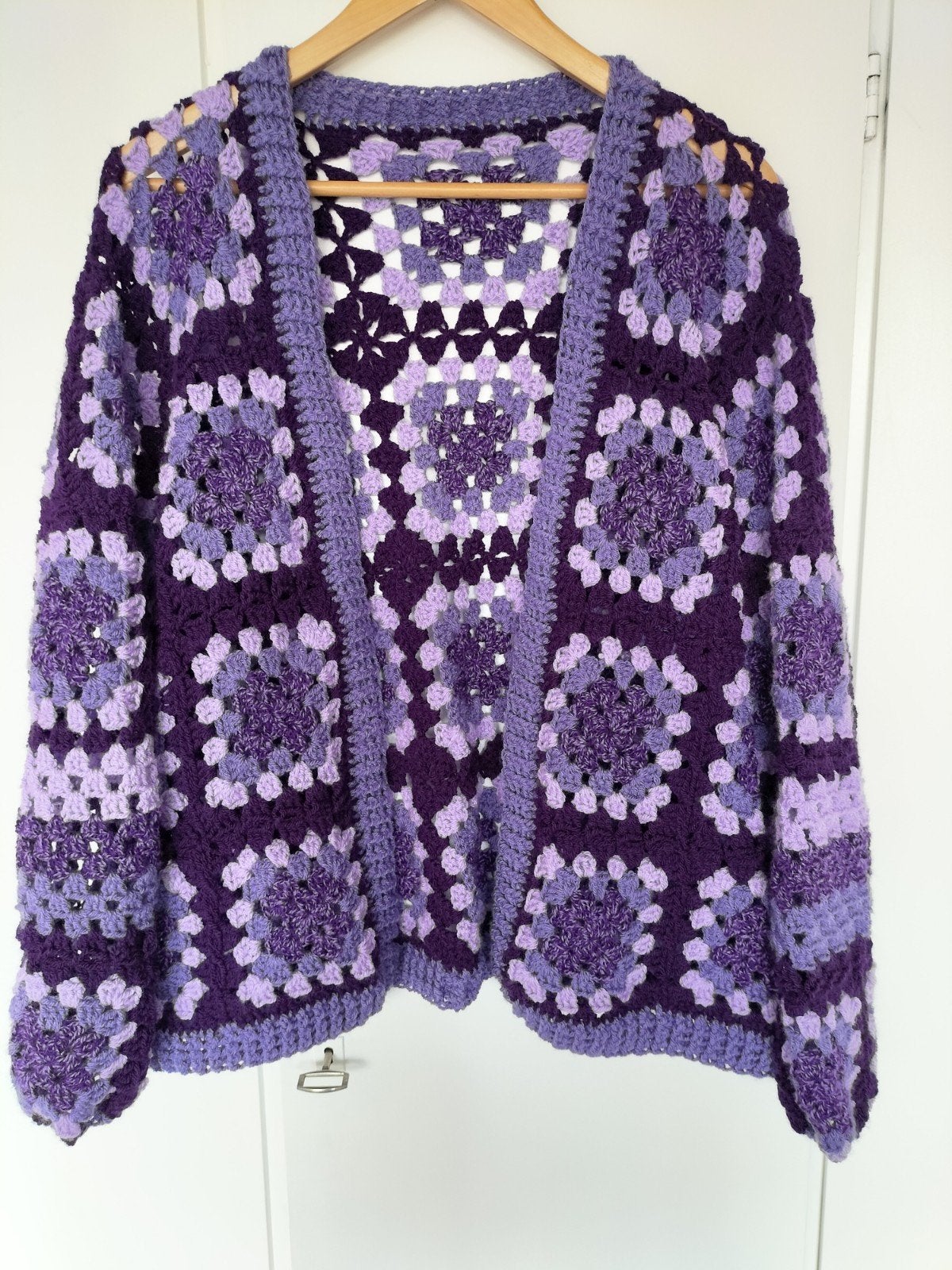 Gehaakt Granny Square Vest in Paarse Tinten, Paars, Maat 42/44 (L), Nieuw, Ophalen of Verzenden