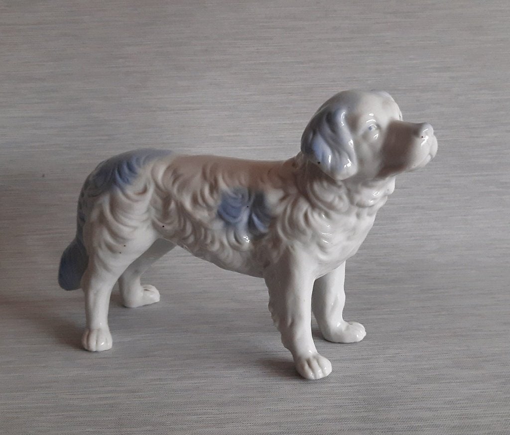 060-Porseleinen hond "antiek", een heel mooi beestje., Ophalen of Verzenden