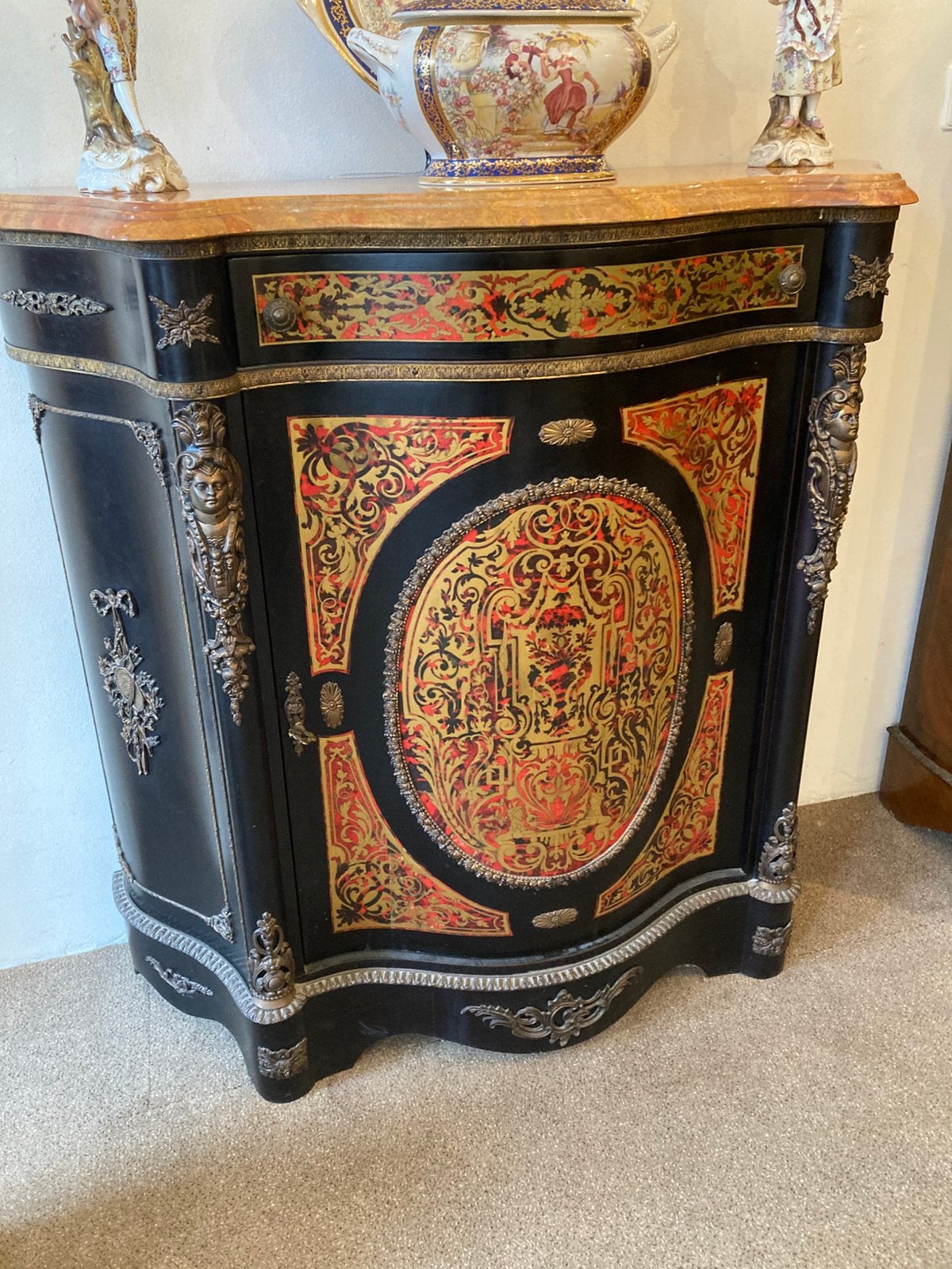 Antieke gebogen boulle kast in originele staat, Antiek en Kunst, Ophalen