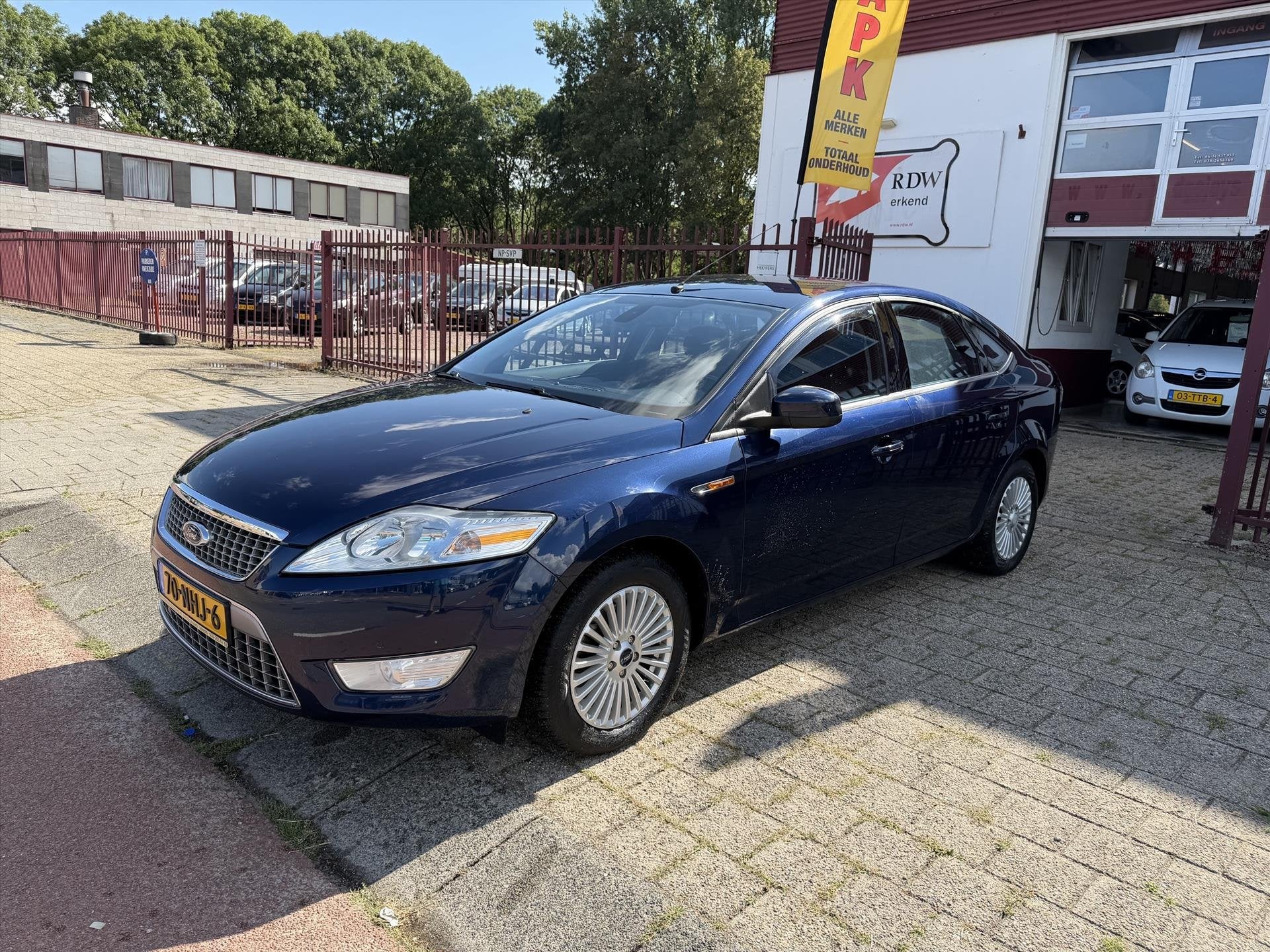 FORD Mondeo 2.0 16V 107KW 5D Limited, Gebruikt, 4 cilinders, Blauw, Origineel Nederlands