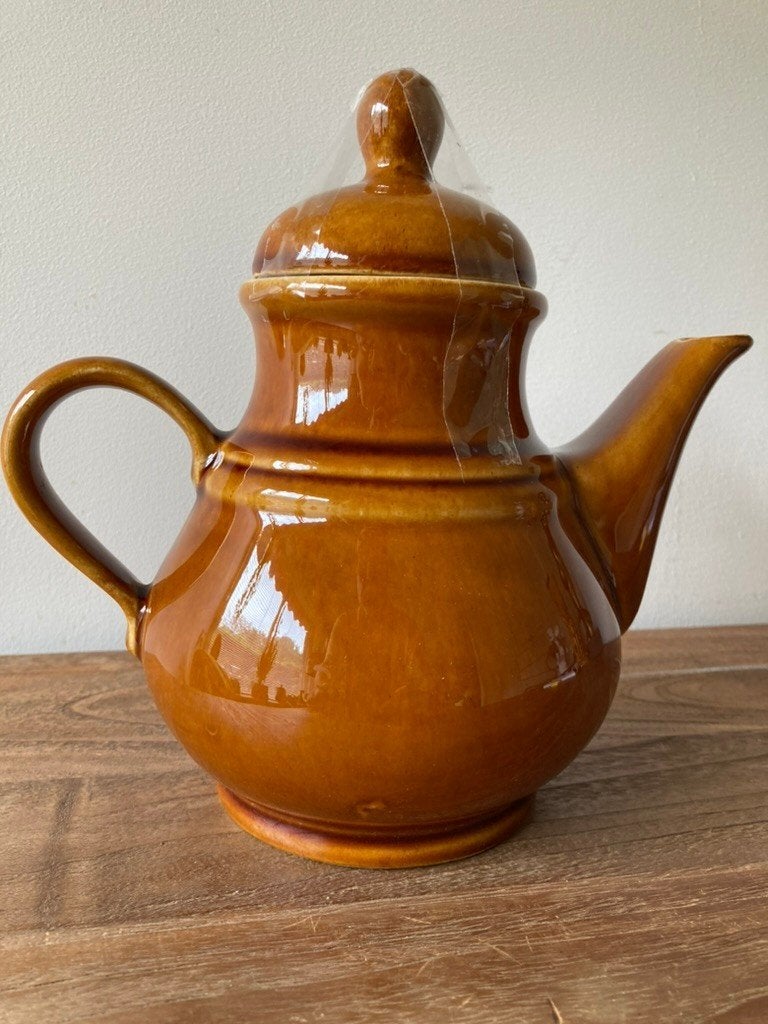 Koffiepot& Wijnrek Prachtige unieke vintage theepot GDR top, Vintage, Ophalen of Verzenden, Zo goed als nieuw, Theepot