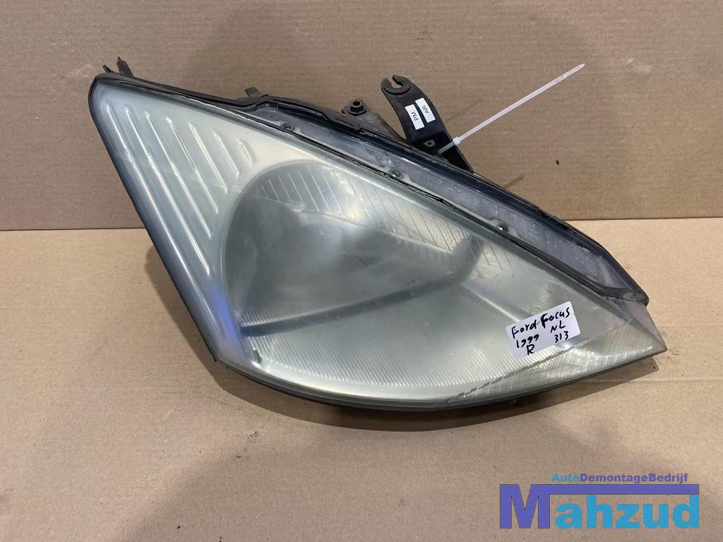 Ford focus 1 rechts koplamp, Auto-onderdelen, Verlichting, Gebruikt, Info@ford.com, Ophalen of Verzenden, Ford