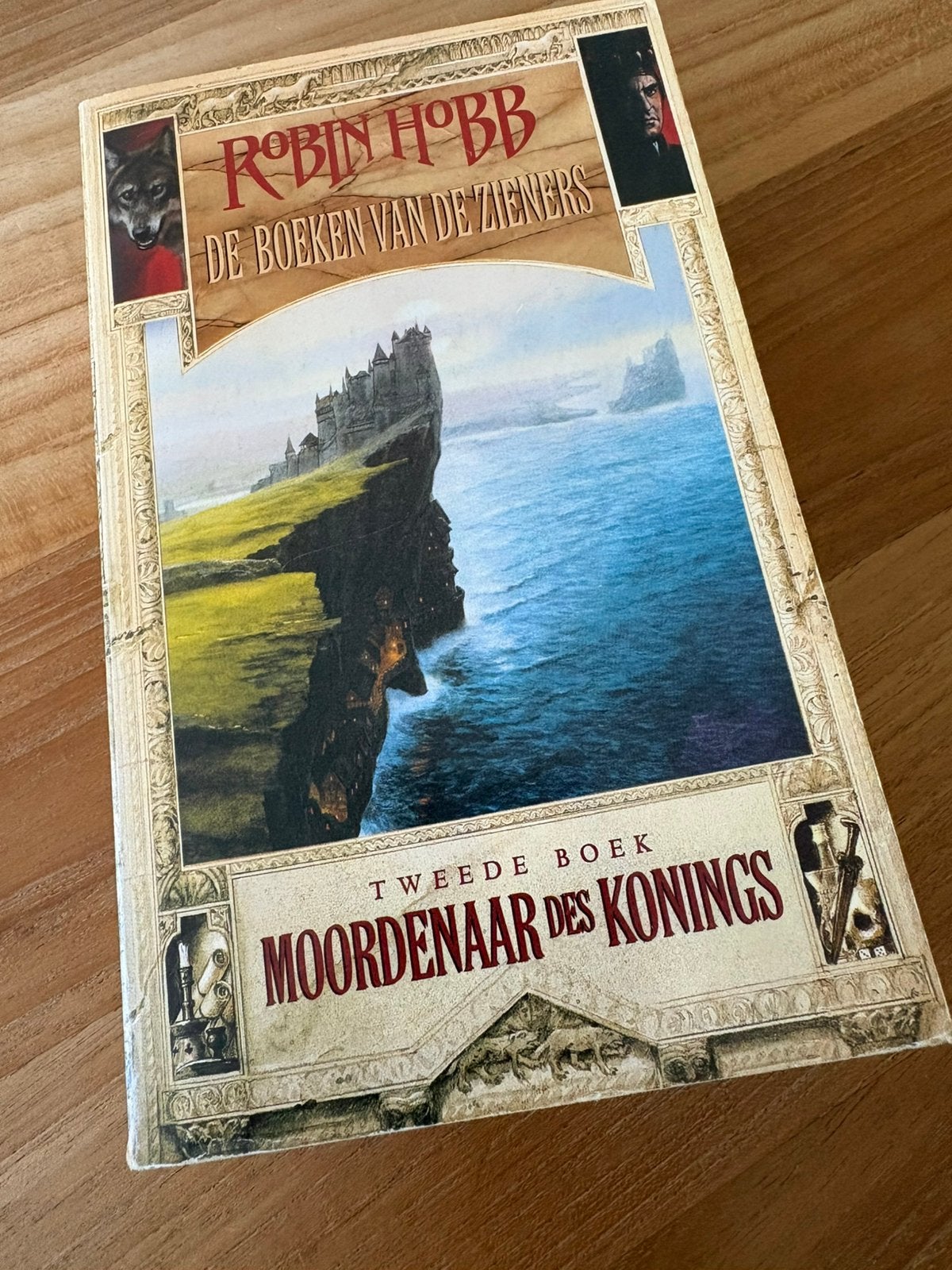 Moordenaar des konings, Ophalen of Verzenden, Zo goed als nieuw