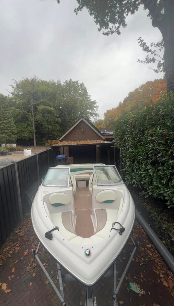 Four Winns Speedboot 17.5 ft, Watersport en Boten, Speedboten, Ophalen, Gebruikt, Binnenboordmotor, 120 tot 200 pk