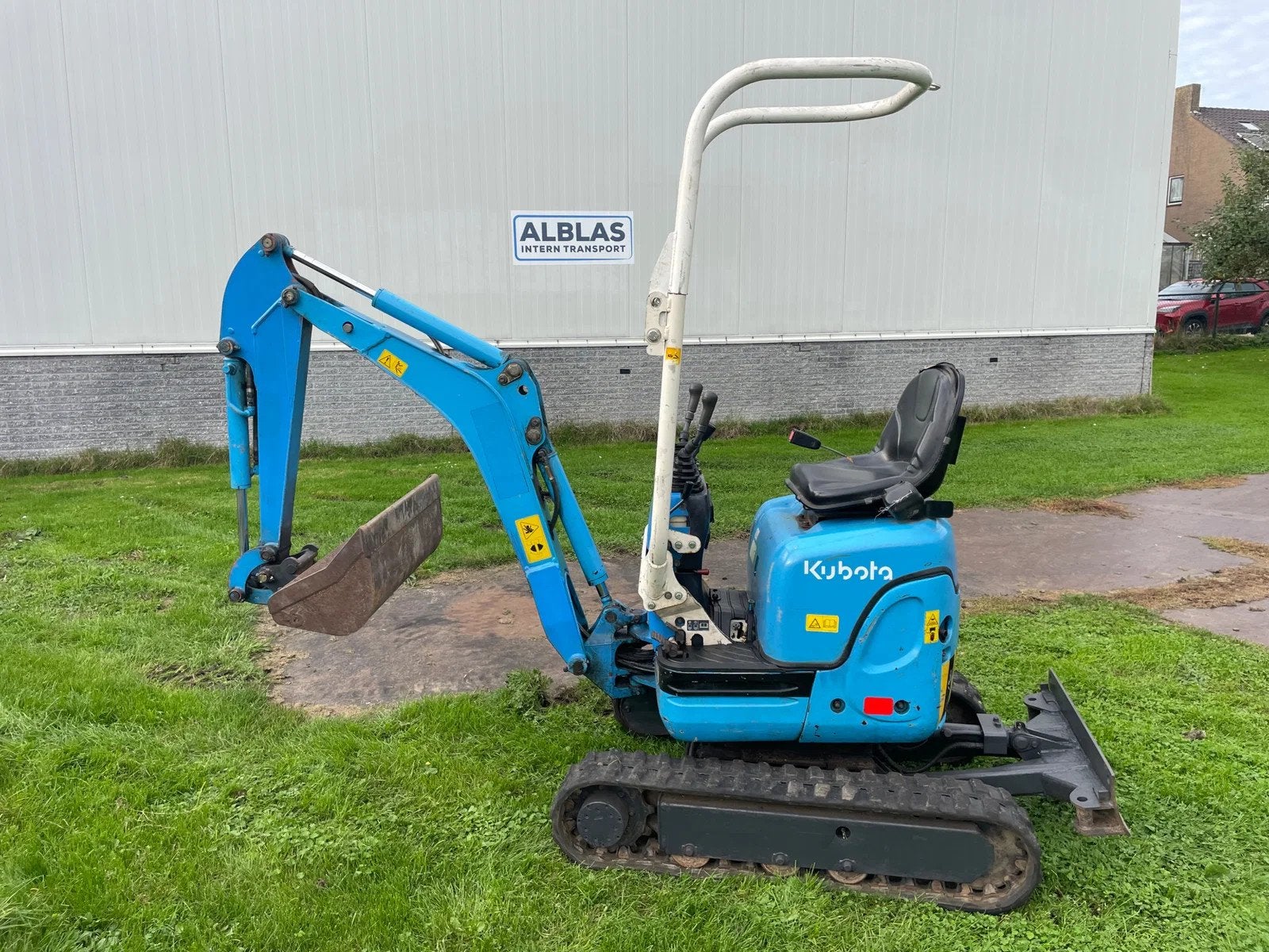 Kubota U10-3 minigraver (bj 2012), Kubota, Info@alblasinterntransport.nl, Heulweg 44
2295 kg  KWINTSHEUL, JP, Graafmachine