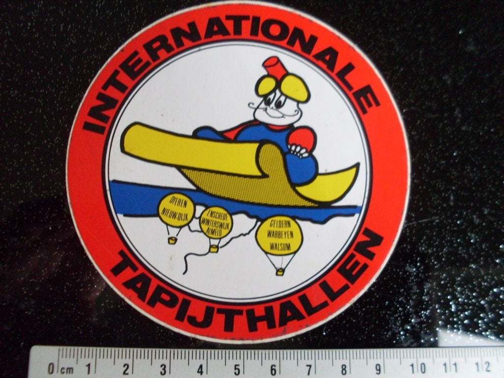 sticker internationale tapijthallen logo diverse plaatsen, Verzamelen, Verzenden, Zo goed als nieuw, Bedrijf of Vereniging