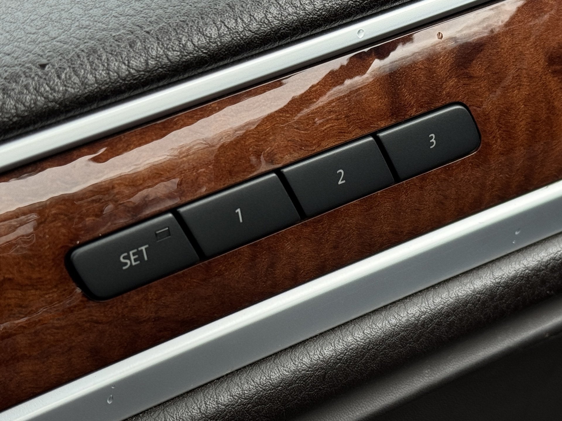 Volkswagen Touareg 3.0 TSI Hybrid | Pano | Trekhaak | Luchtv, Auto's, Euro 5, Gebruikt, 2995 cc, Open dak