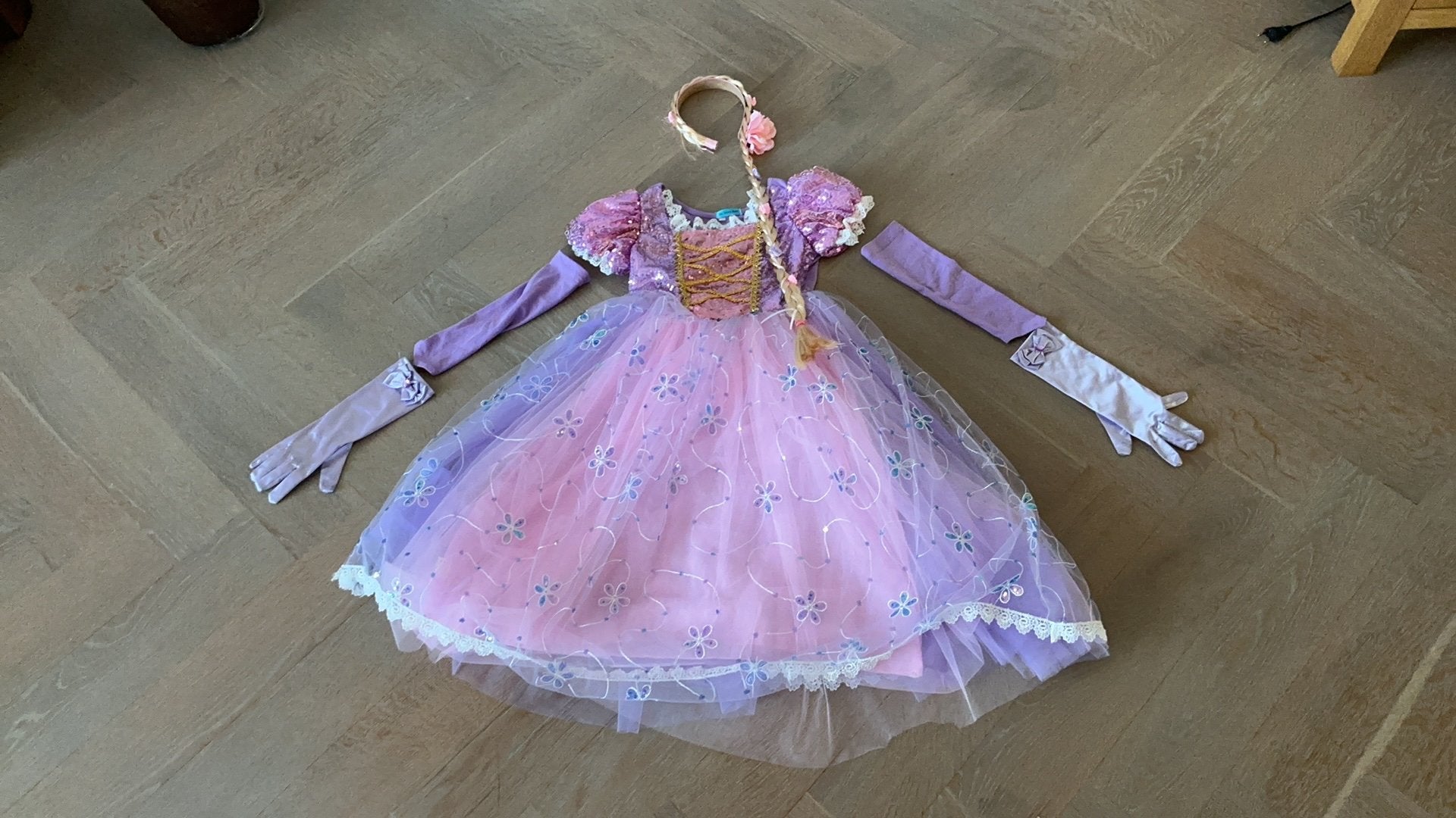 Rapunzel jurk het betere merk, Ophalen, Zo goed als nieuw, 122 t/m 128, Meisje