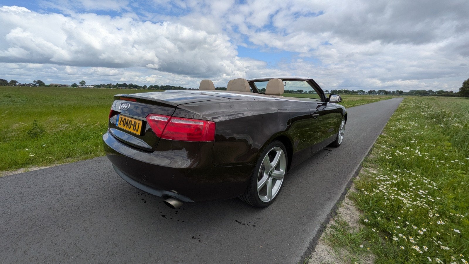 Audi A5 2.0 Tfsi 132KW Cabrio Multitr. 2009 Bruin, Beige, 4 cilinders, Particulier, 1630 kg
