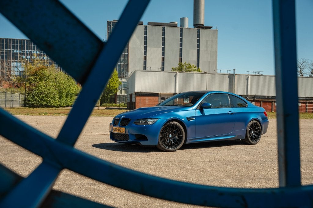 BMW M3 E92 V8 Coupe - Frozen Blue Edition (1/80), Auto's, BMW, Bedrijf, 3-Serie, ABS, Bi-Xenon koplampen, Bluetooth, Bochtverlichting