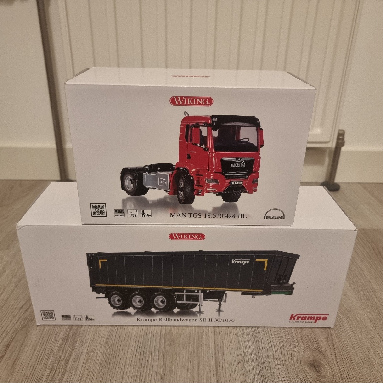 Set MAN TGS + Krampe Rollbandwagen Wiking, Ophalen of Verzenden, Nieuw, Tractor of Landbouw, Overige merken