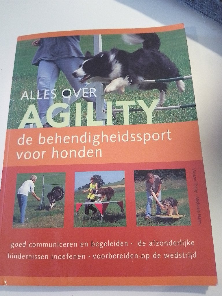 Alles over Agility – De behendigheidssport voor honden, Ophalen of Verzenden, Gelezen, Overige diersoorten