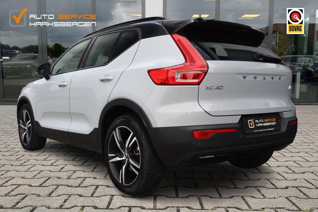 Volvo XC40 1.5 T5 Recharge R-Design | Camera | Memory | 19 I, Auto's, Volvo, Zwart, Wit, Plug-in hybride, Bedrijf