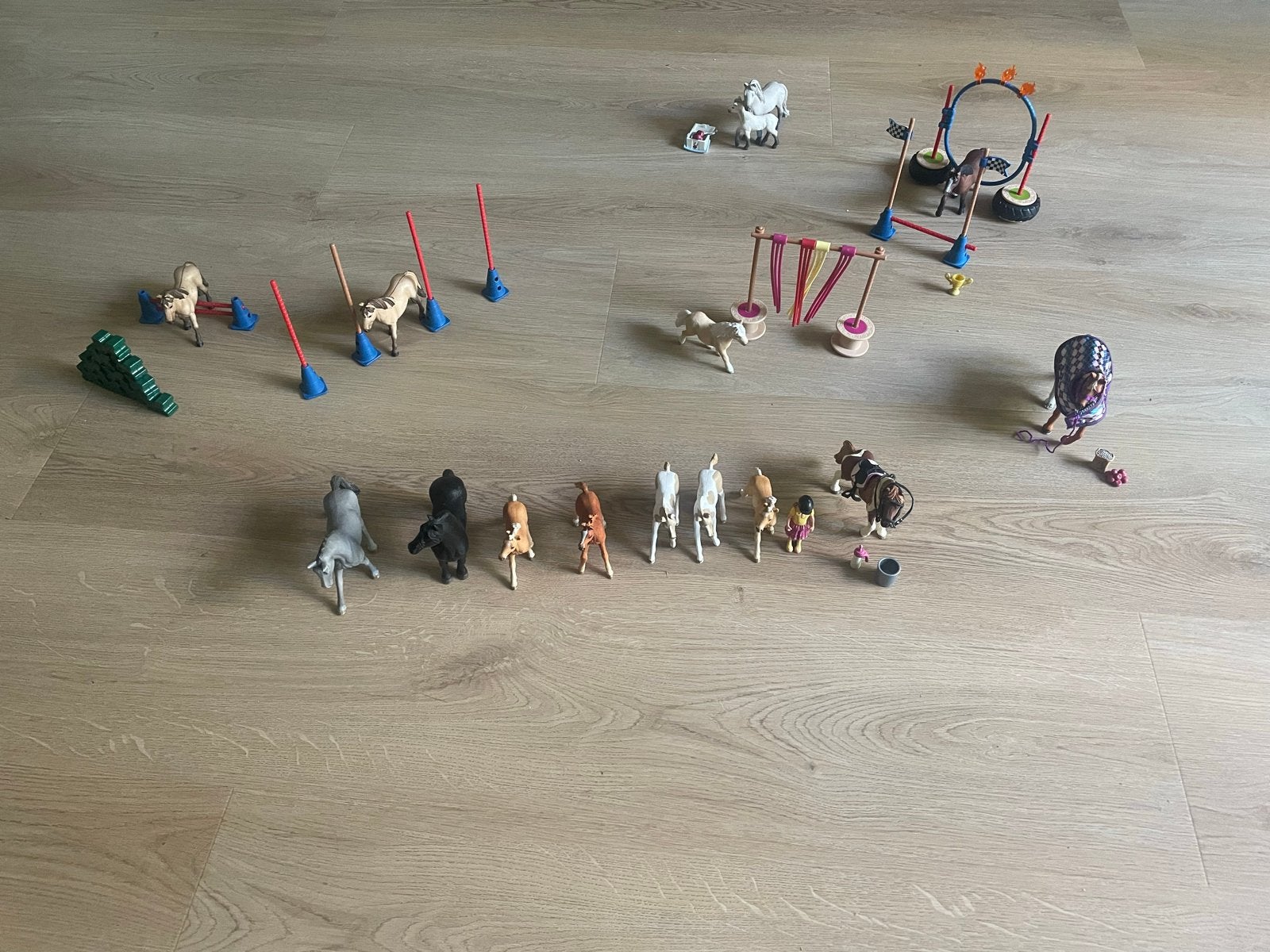 Diverse schleich sets & paarden, Ophalen, Gebruikt, Meisje