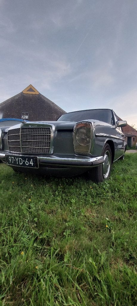 Mercedes-Benz 300d automaat 1975 wegenbelasting- en apk-vrij, Auto's, Automaat, Achterwielaandrijving, 1440 kg, Euro 6