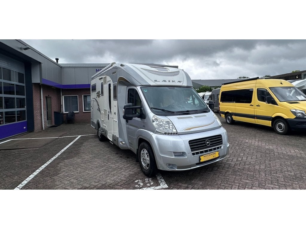 Laika Kreos 5009 NLcamper NAP/ 1-ste eig 150PK Lengtebedden, Caravans en Kamperen, Campers, Vloeistofverwarming, 7 tot 8 meter