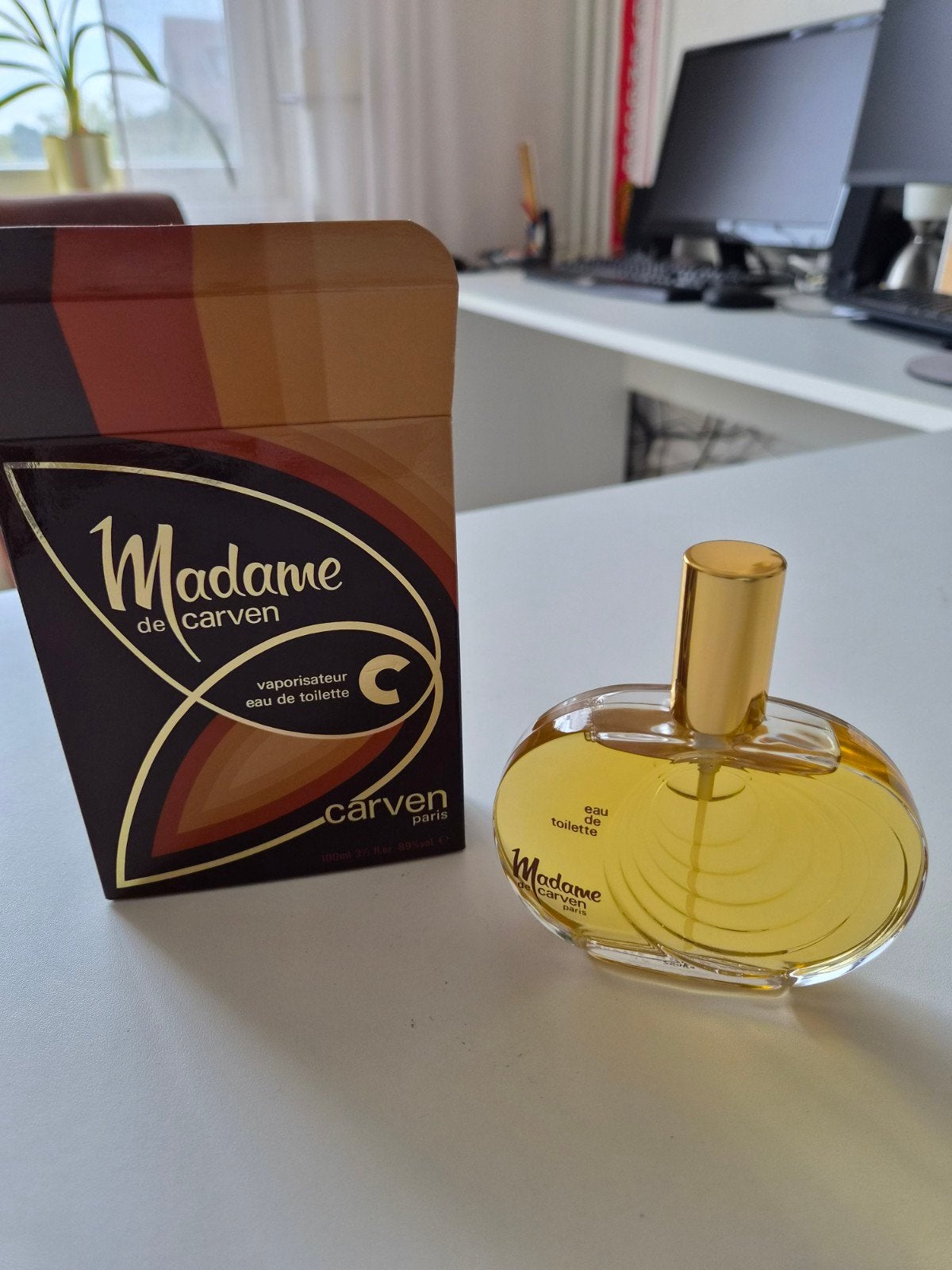 Madame de Carven Eau de Toilette 100ml - Vintage, Ophalen, Nieuw