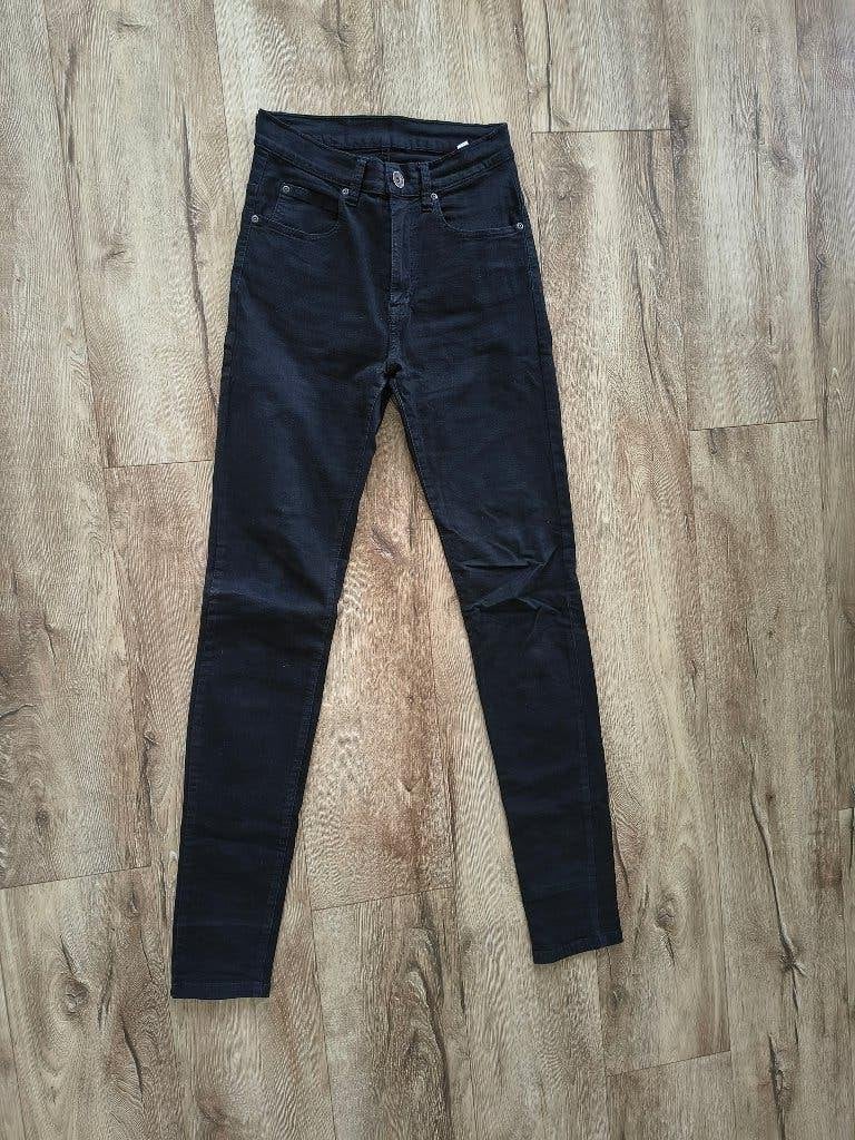 Prachtige zwarte spijkerbroek van Dr Denim, maat 28/34., Ophalen of Verzenden, W28 - W29 (confectie 36), Onb, Onb