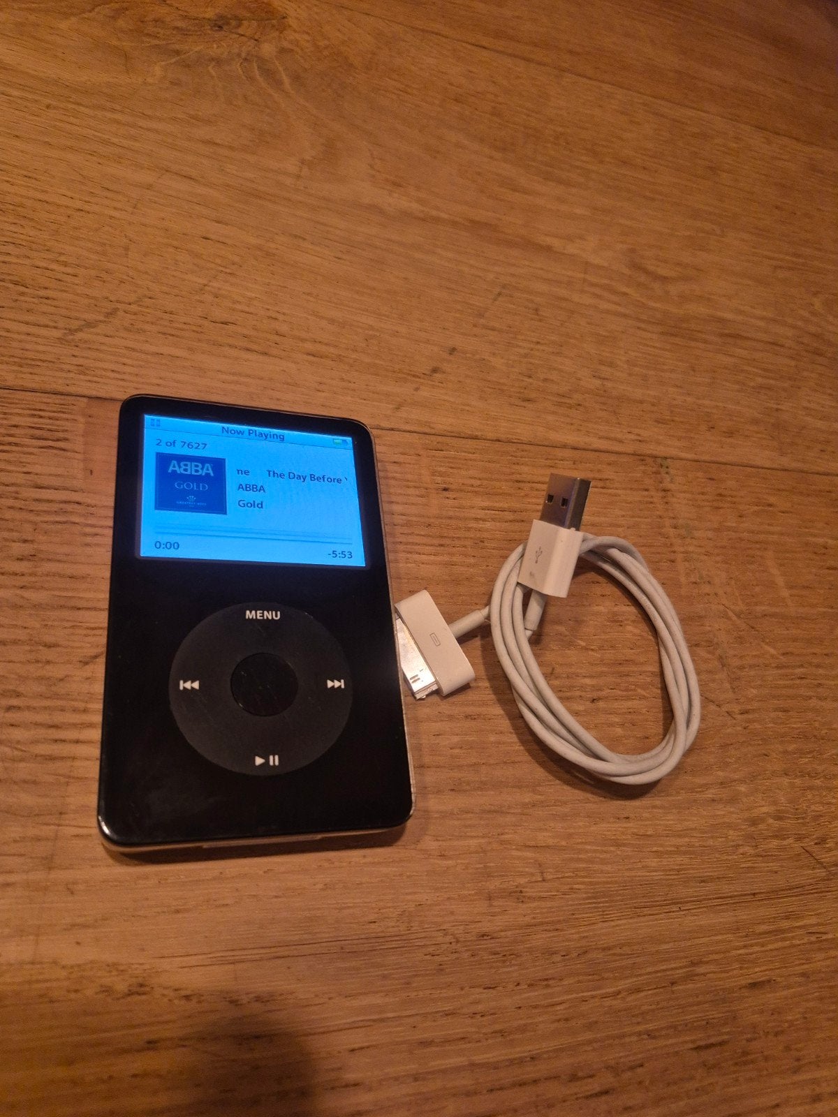 Apple iPod Classic 80GB - Zwart met Oplaadkabel, 40 GB en meer, Gebruikt, Classic, Zwart