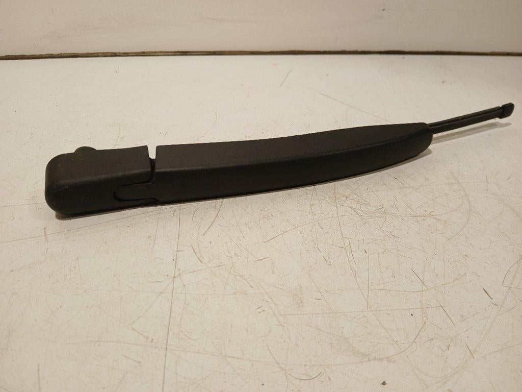 Ruitenwisserarm achterruit Ford Focus, Auto-onderdelen, Onderdelen@venauto.nl, Van der Ven Autorecycling B.V., Gebruikt, Ettenseweg 76, 4706 PB Roosendaal, The Netherlands