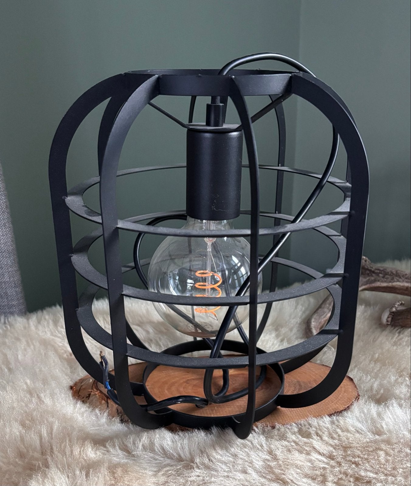 2x HSH hanglamp Nero 25 + lichtbron + plafond haken en plaat, Huis en Inrichting, Ophalen, E27 (groot), Zo goed als nieuw, Metaal
