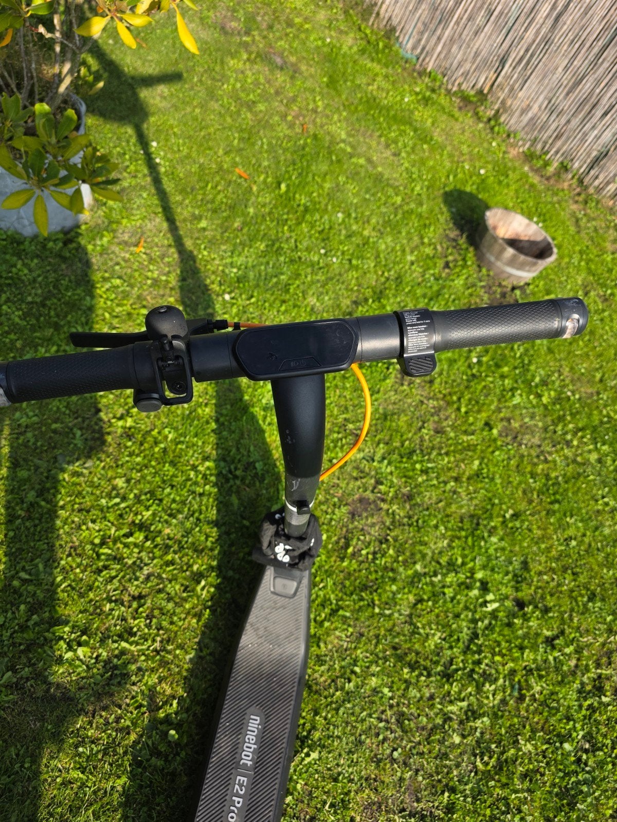 Ninebot E2 Pro Elektrische Step - Zo goed als nieuw, Fietsen en Brommers, Ophalen, Zo goed als nieuw, Elektrische step (E-scooter)