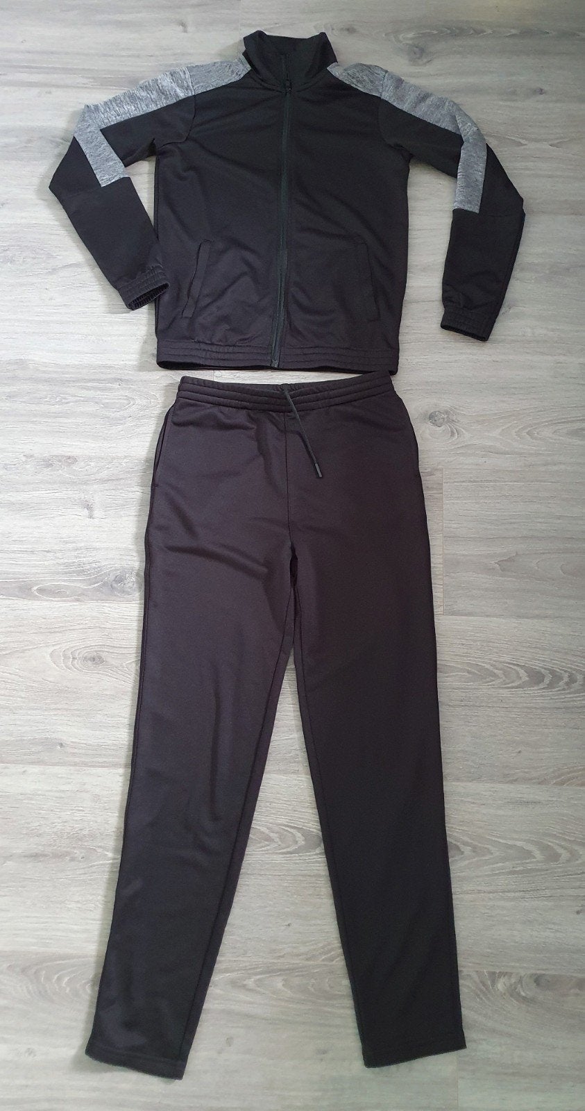 Yourturn Active trainingspak - Zwart/Grijs - Maat XS, Zwart, Ophalen of Verzenden, Zo goed als nieuw, Yourturn Active