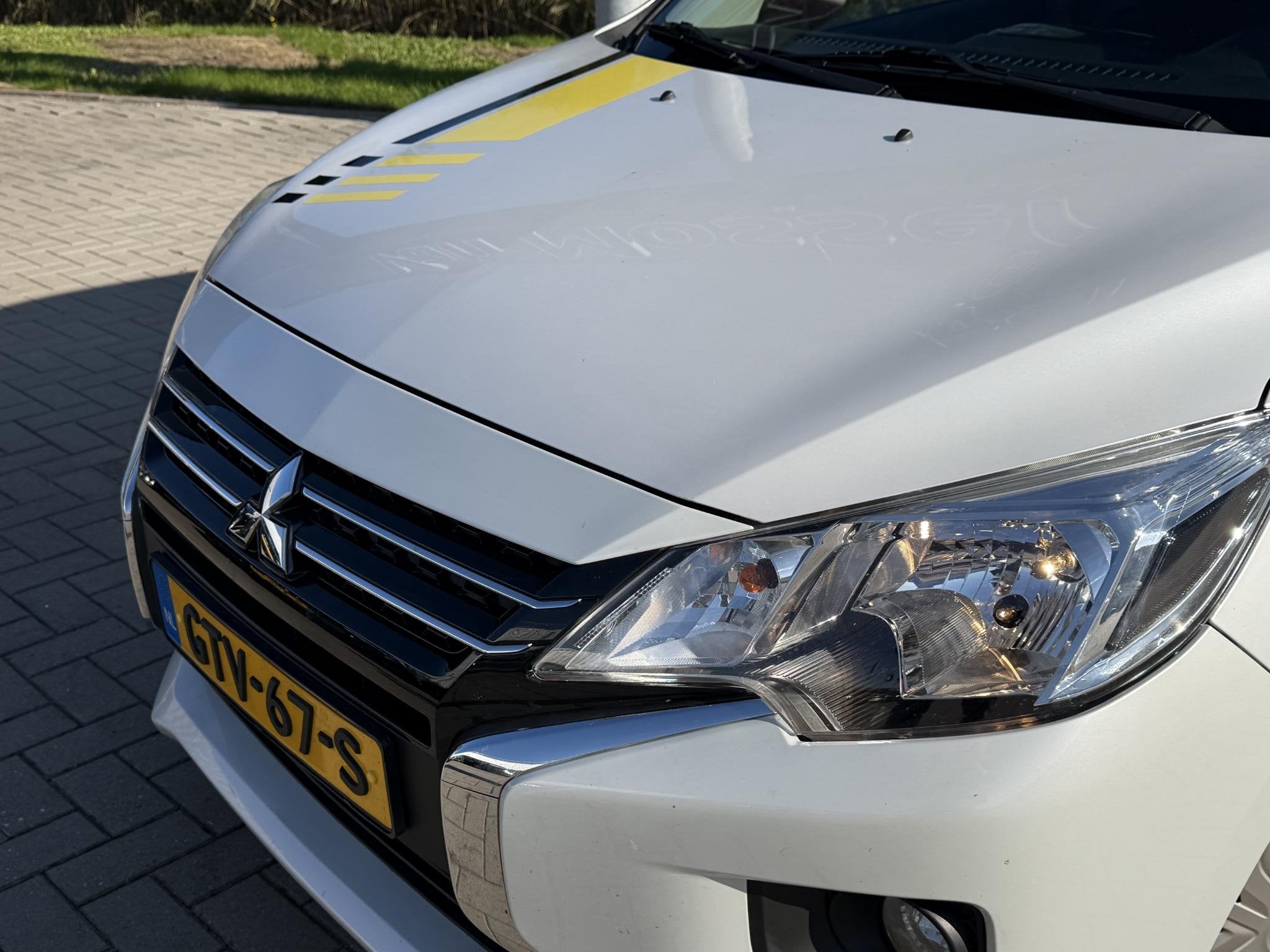 Mitsubishi Space Star 1.2 Connect+, Auto's, 12 maanden, Stof, Gebruikt, Wit