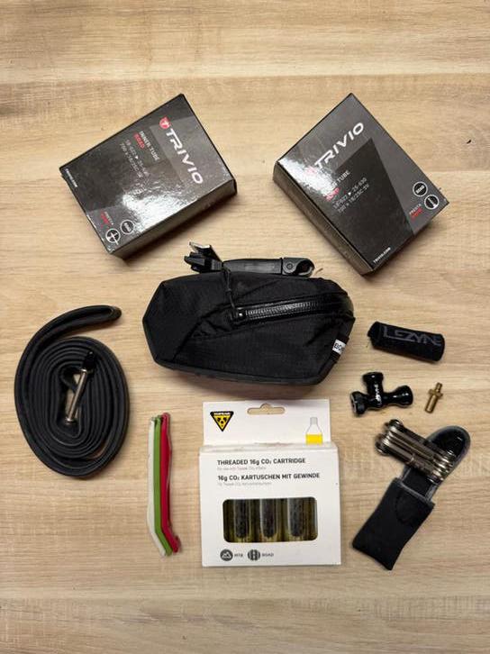 Racefiets tools | Seat Pack Pro + multitool + pomp + banden, Ophalen of Verzenden, Zo goed als nieuw