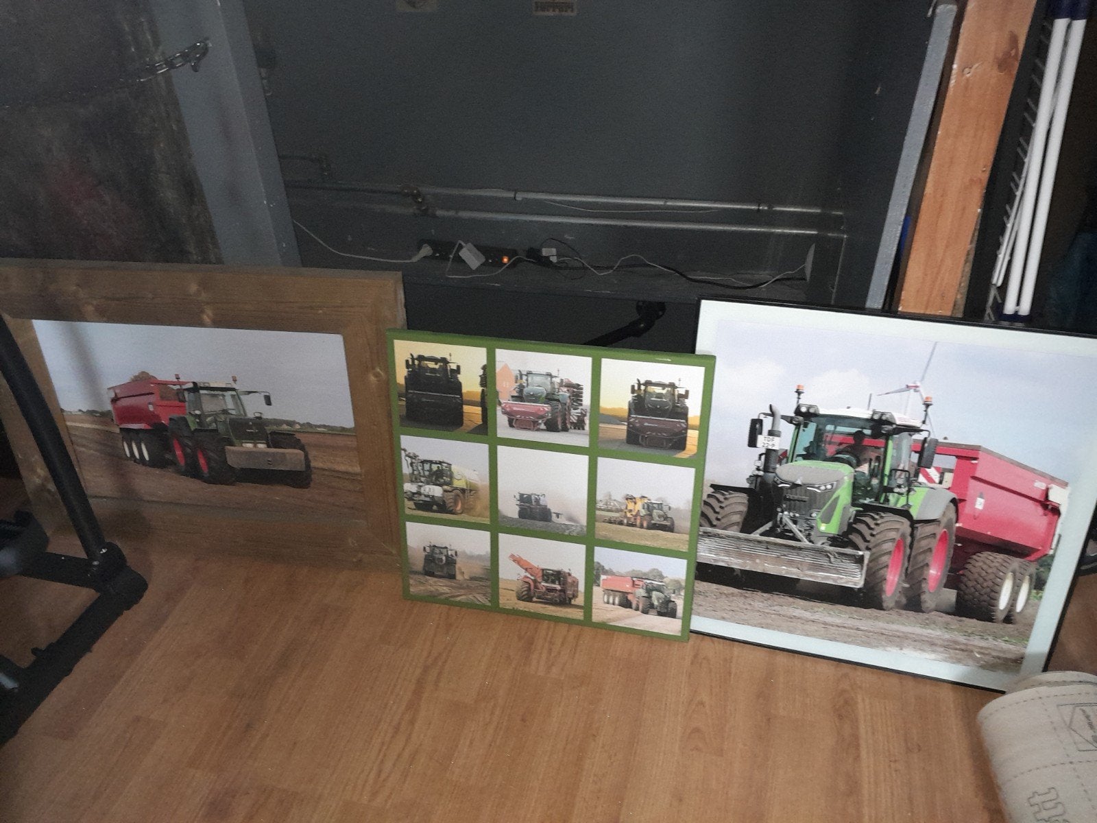 3 schilderijen fendt/tractoren, Ophalen, Reclamebord