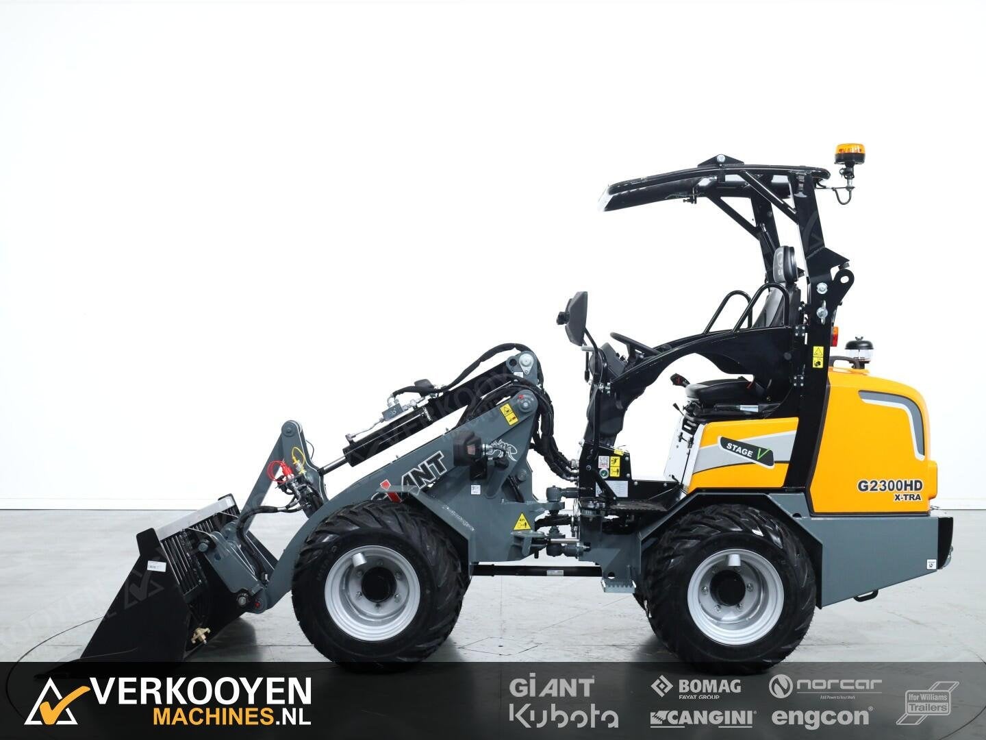 2026 Giant G2300 X-tra HD VV1500, Wiellader of Shovel