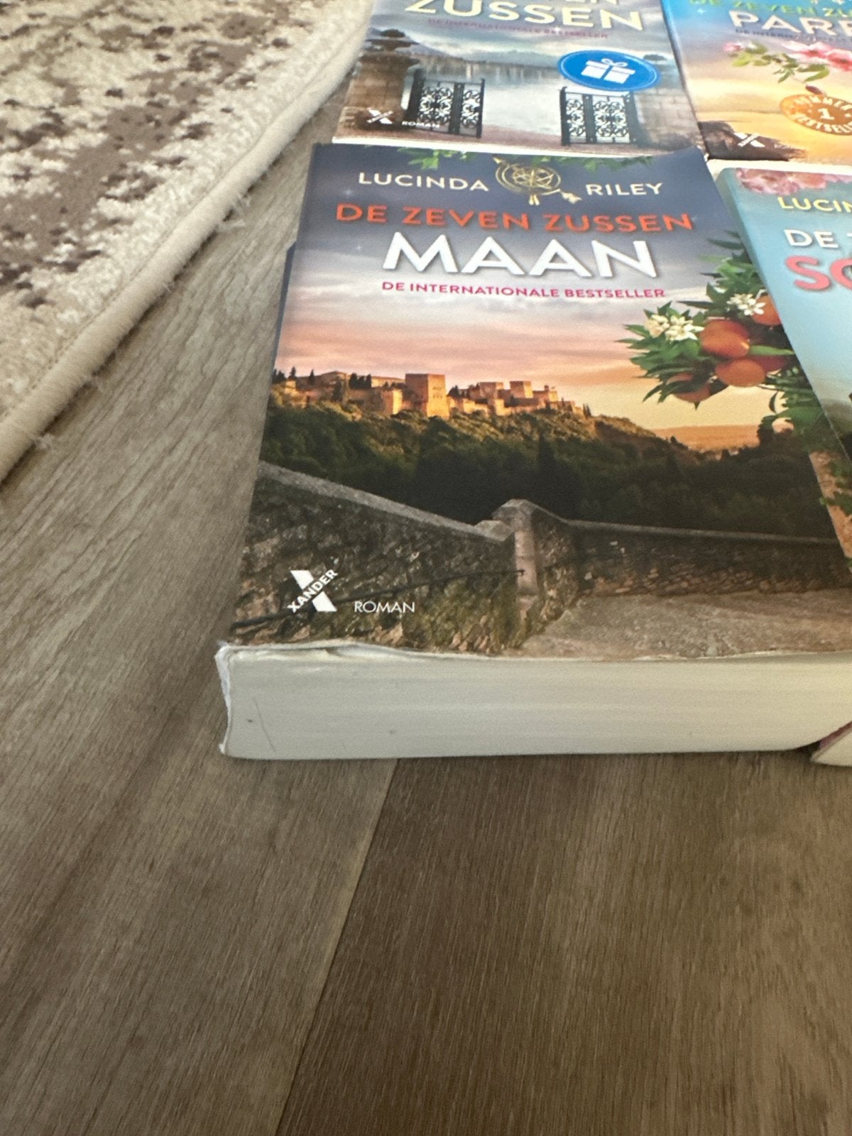 De Zeven Zussen serie - Lucinda Riley ( 5boeken), Ophalen, Gelezen, Nederland