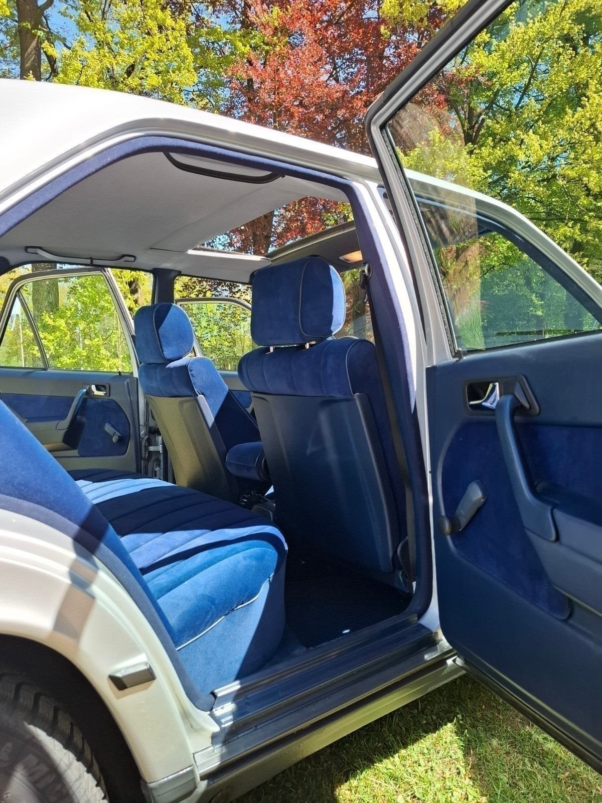 Echte mercedes 190E Airco schuifdak pullman Apk 23-5-2028 👌, Automaat, Metallic lak, 122 pk, Particulier