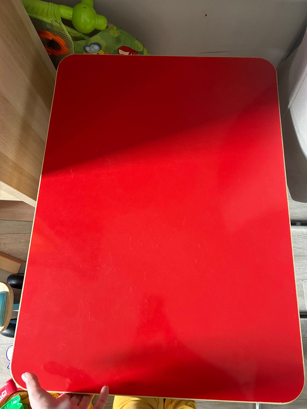 Tafeltje en 2 stoel van ikea, Kinderen en Baby's, Kinderkamer | Tafels en Stoelen, Ophalen, Zo goed als nieuw, Tafel(s) en Stoel(en)