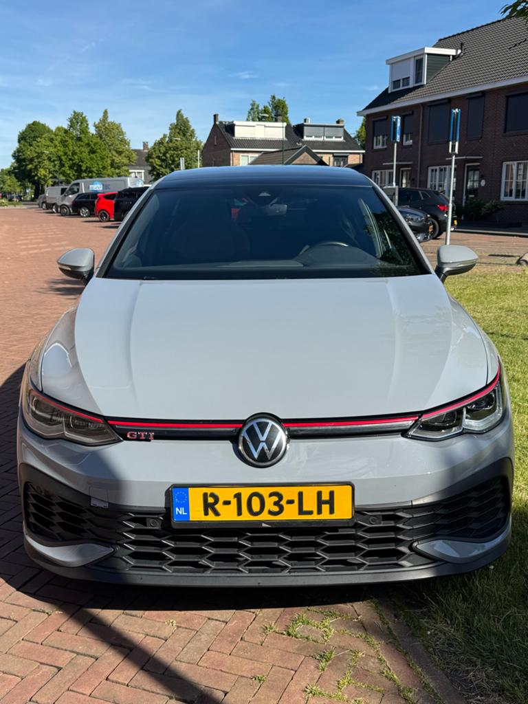 Volkswagen Golf 2.0 TSI OPF 221KW Dsg7 2021 Grijs, 4 cilinders, 1984 cc, Alcantara, 75 €/maand
