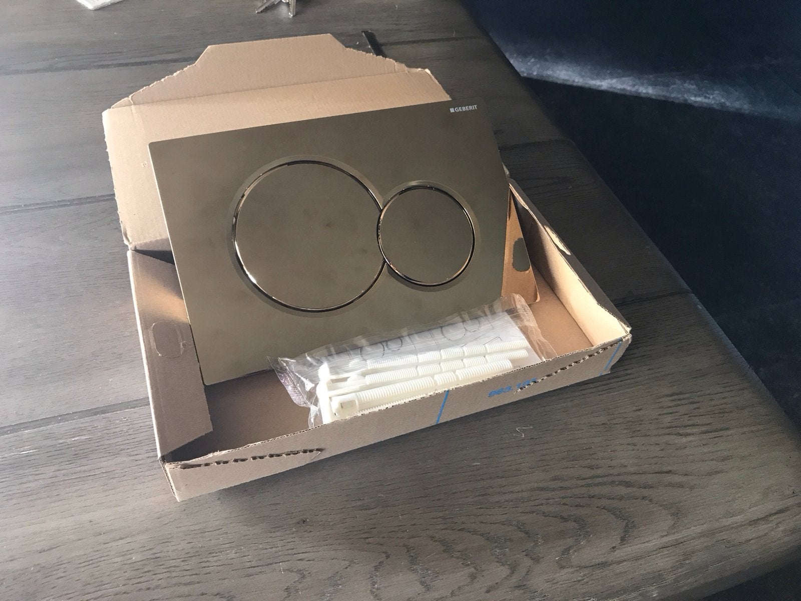 Geberit Sigma20 bedieningsplaat goud, Doe-het-zelf en Verbouw, Sanitair, Ophalen of Verzenden, Nieuw, Chroom, Toilet