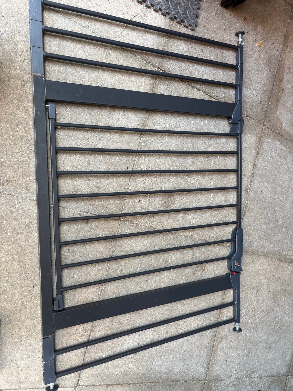 Zwart metalen BabyDan klemhekje, uitschuifbaar tot 110 cm, Ophalen, Gebruikt, 100 tot 115 cm, Klemhekje