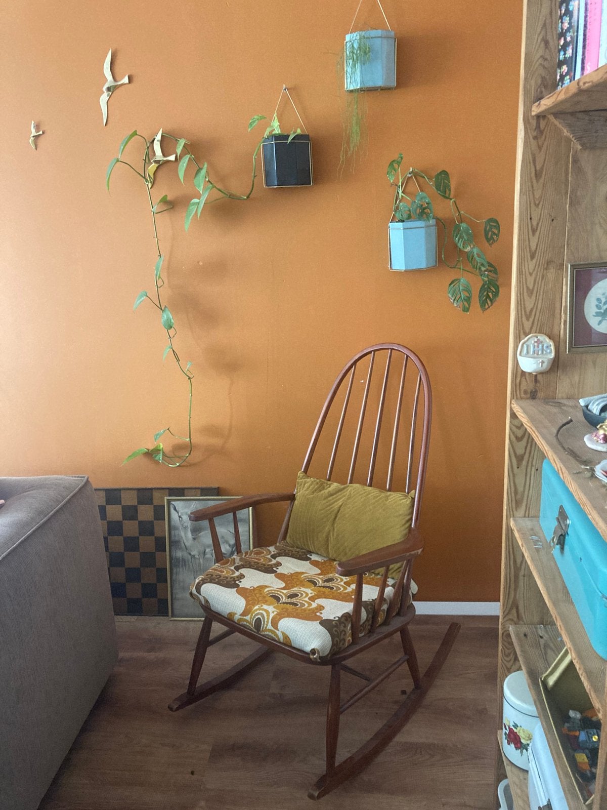 Vintage retro schommelstoel Deens, Huis en Inrichting, Stoelen, Ophalen, Gebruikt, Bruin, Hout