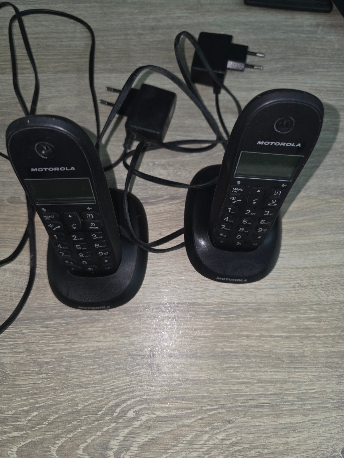 Motorola C1002LB+ draadloze DECT telefoonset (2 handsets), Ophalen of Verzenden, Gebruikt, 2 handsets