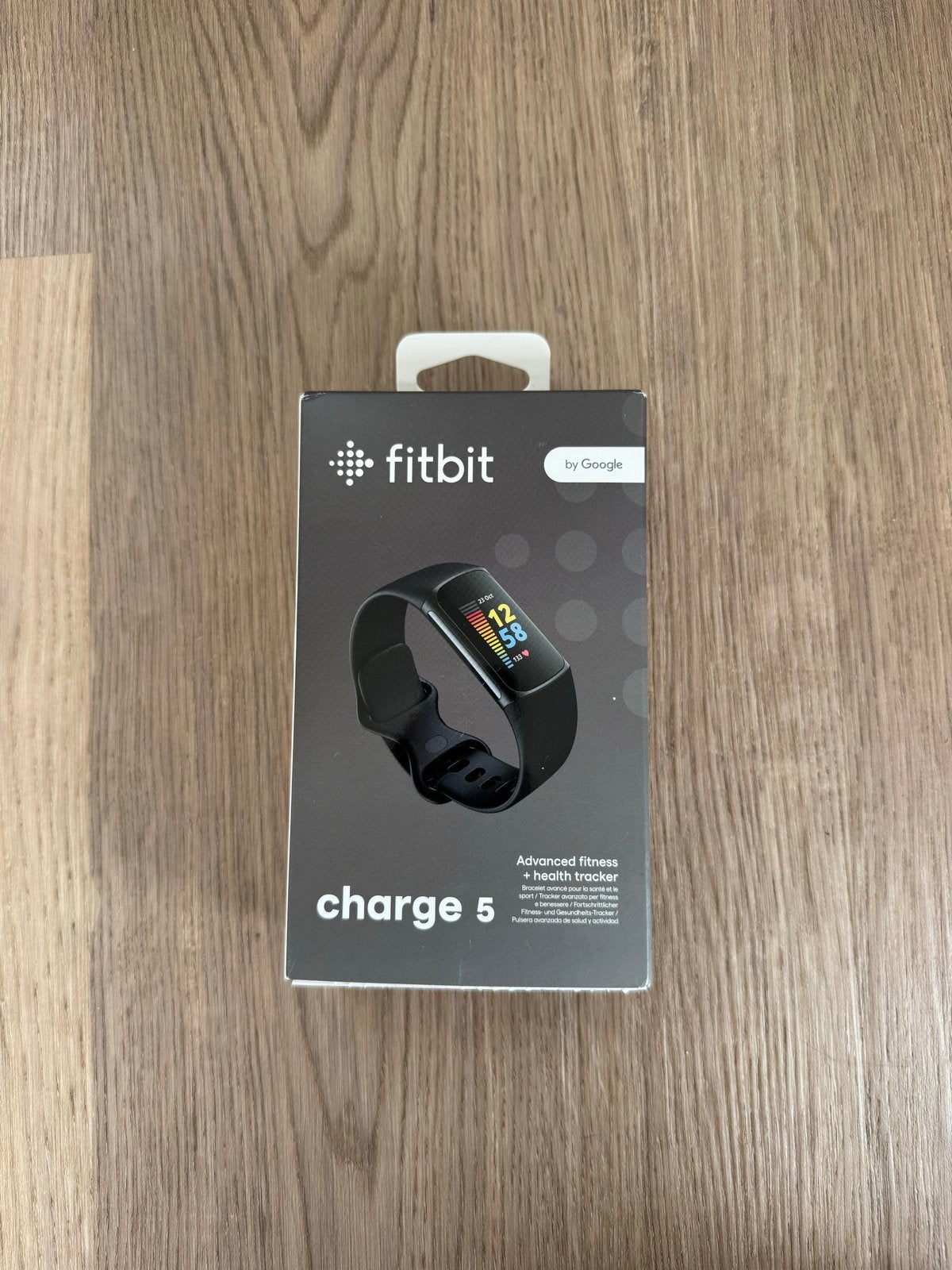 Fitbit Charge 5 Advanced Fitness Tracker - Nieuw in doos, Zwart, Nieuw, Ophalen of Verzenden, Waterdicht