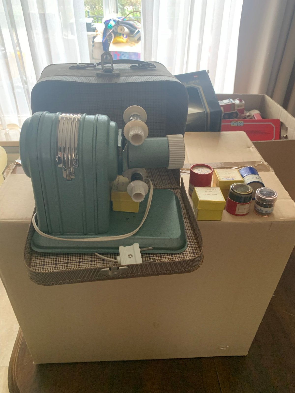 Vintage Filmprojector met Filmpjes - Werkt Naar Behoren, Gebruikt, Overige soorten, Camera, Ophalen