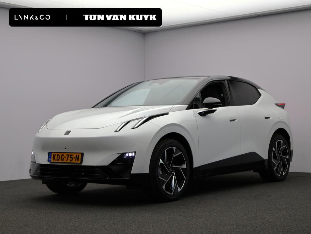 Lynk & Co 02 More 66 kWh Demo voertuig, Automaat, Achterwielaandrijving, 1795 kg, Wit