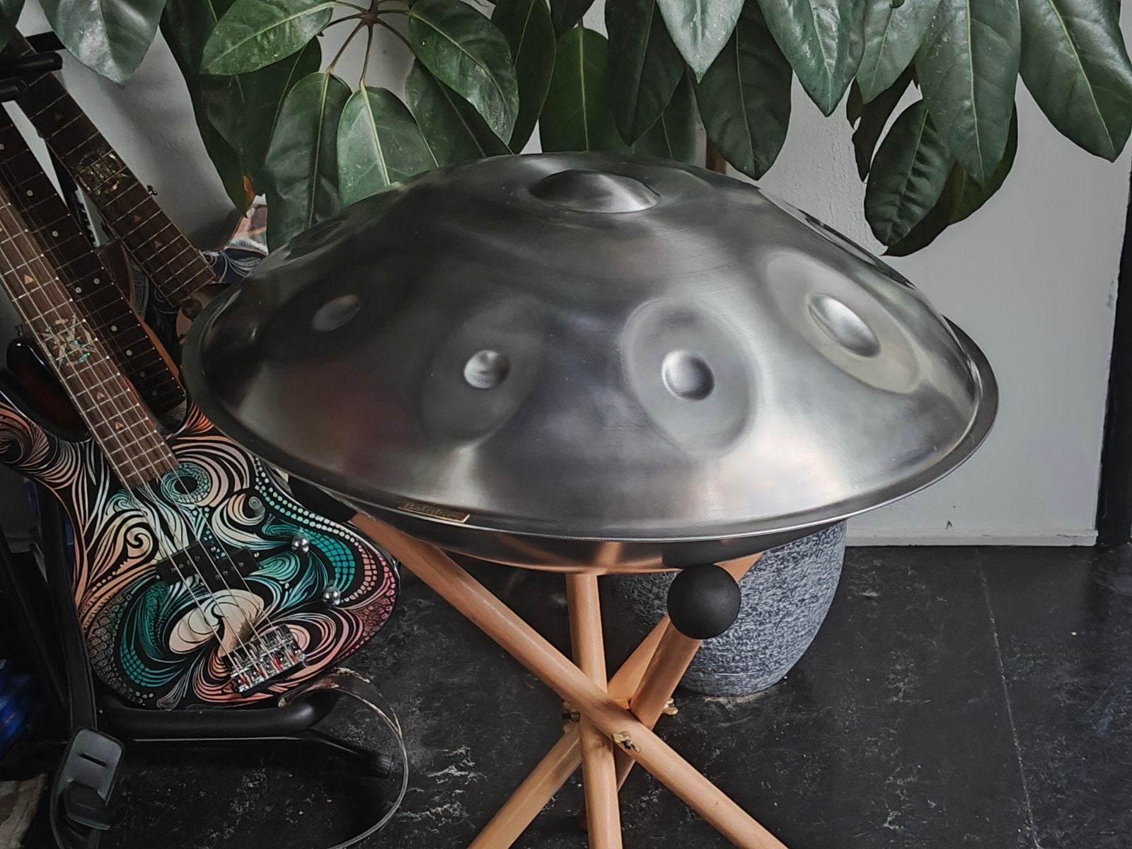 Battiloro Arianrhod Handpan D minor + softcase + standaard, Ophalen, Zo goed als nieuw